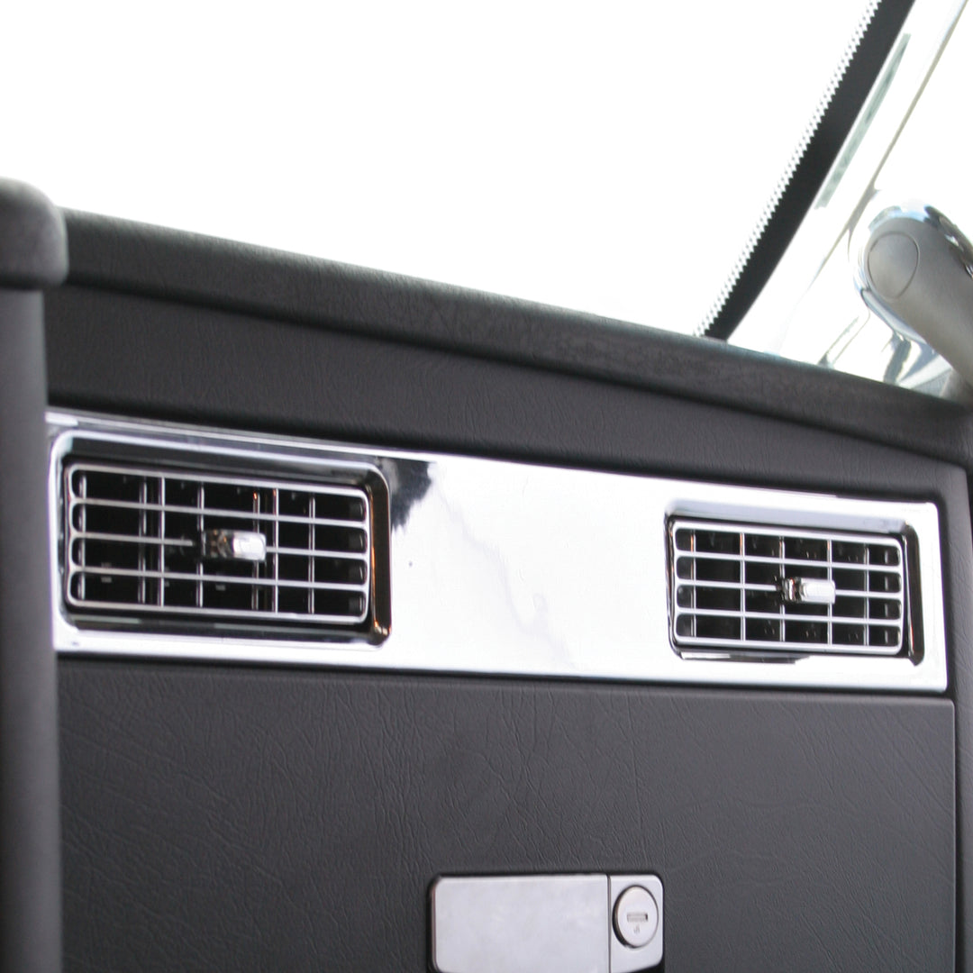 Chrome A/C Vent Trim For 2006-14 Kenworth W900/T800/T660/C500 - Passenger