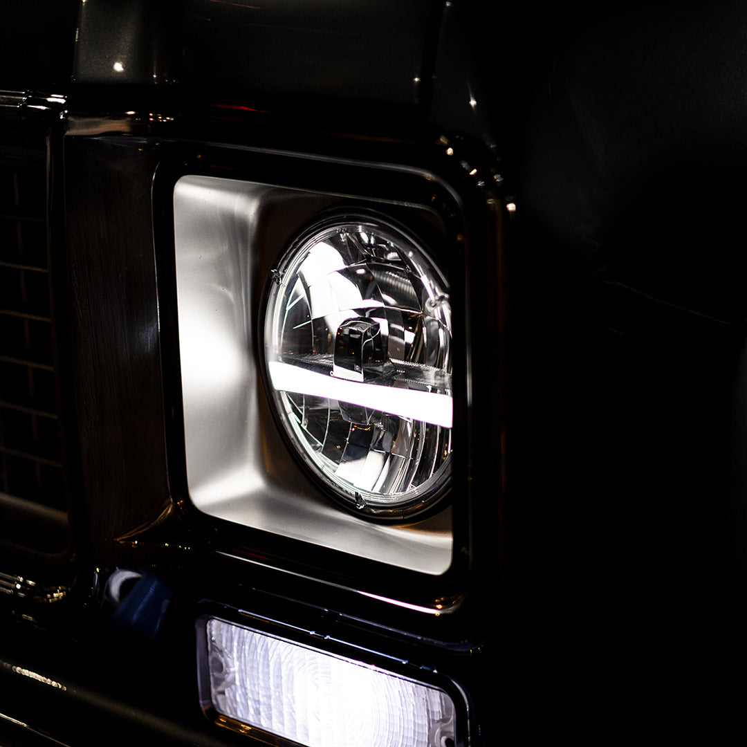 ULTRALIT - High Power LED 7" Headlight With White Position Light Bar - View 9